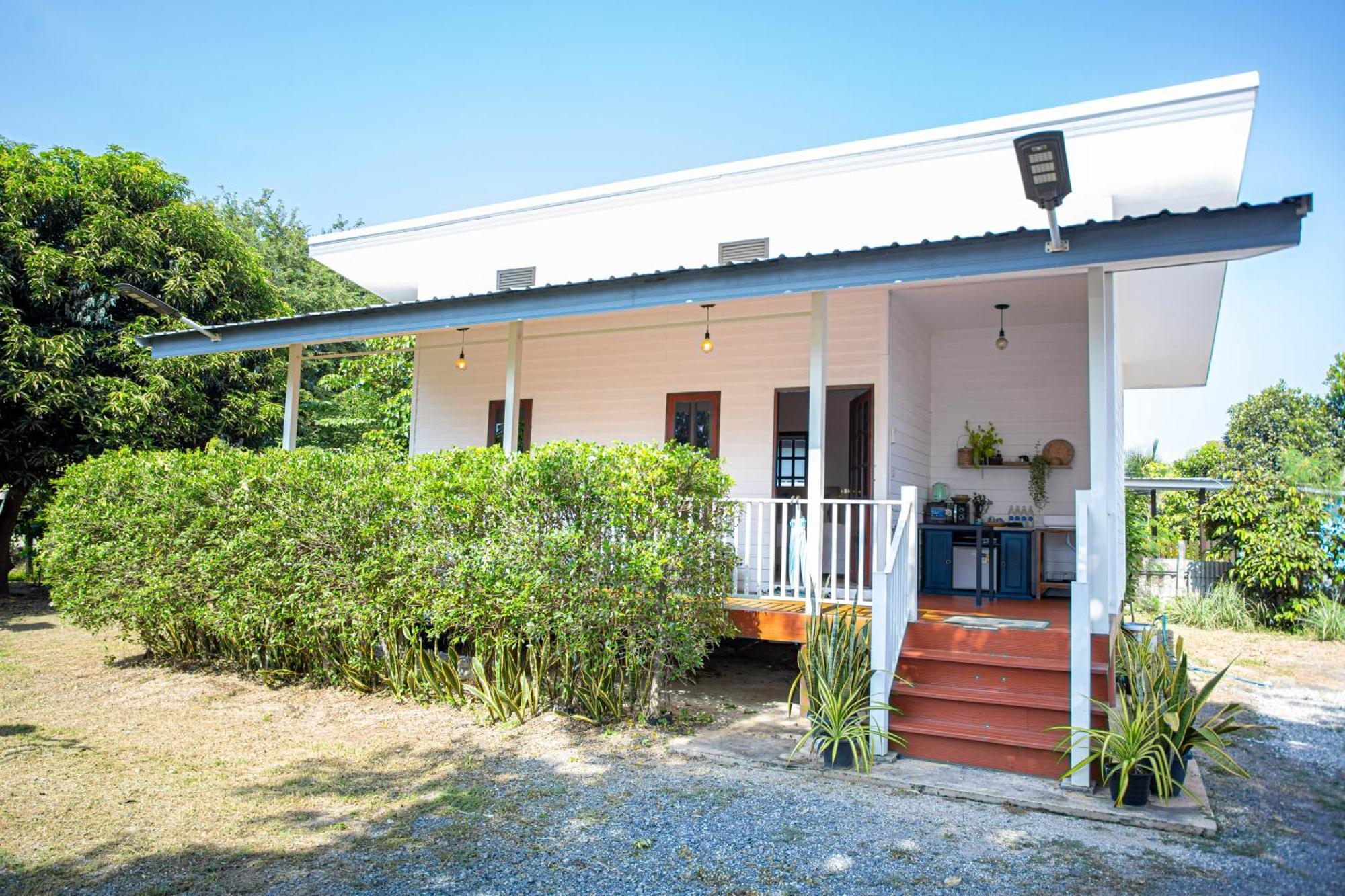 Vawa Guesthouse Kanchanaburi Zewnętrze zdjęcie